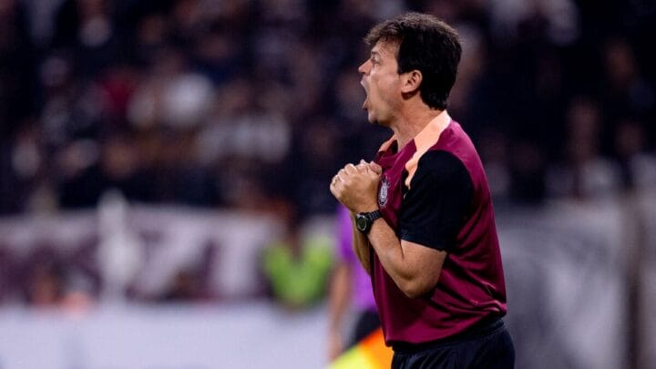 Clubes brasileiros decepcionam e tropeçam em competições internacionais