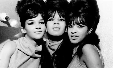 Morre Nedra Talley Ross, que foi do grupo The Ronettes, aos 80 anos