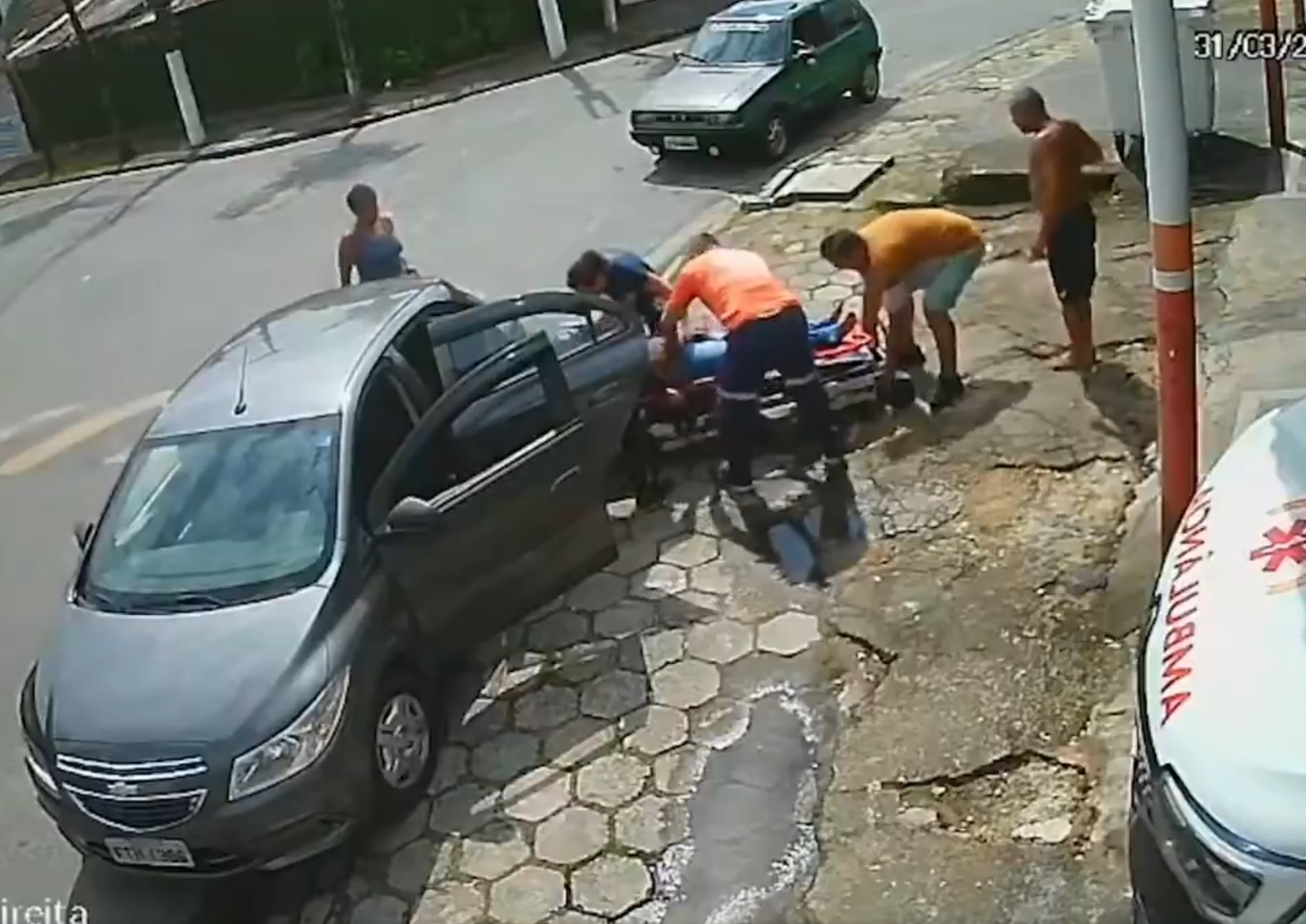 Samu reverte parada cardíaca em base e salva mulher em São Vicente; VÍDEO