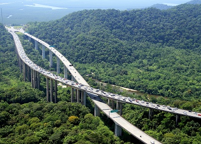 Mais de 300 mil veículos devem passar pelo Sistema Anchieta-Imigrantes no feriado do Trabalhador