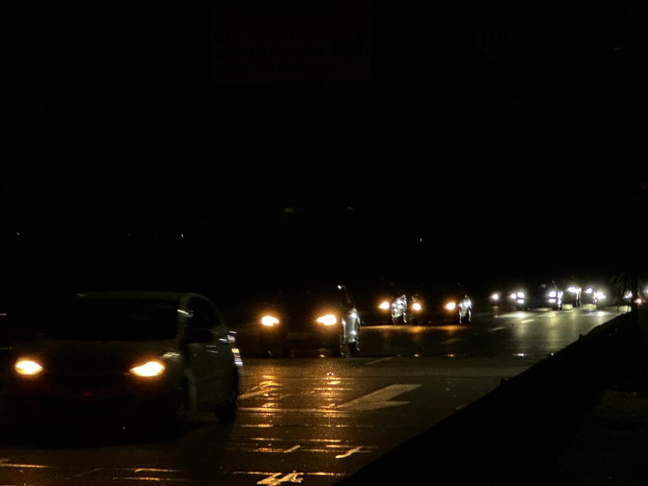 Operação 7x3 concentra trânsito e soma mais de 30 km de congestionamento rumo ao litoral