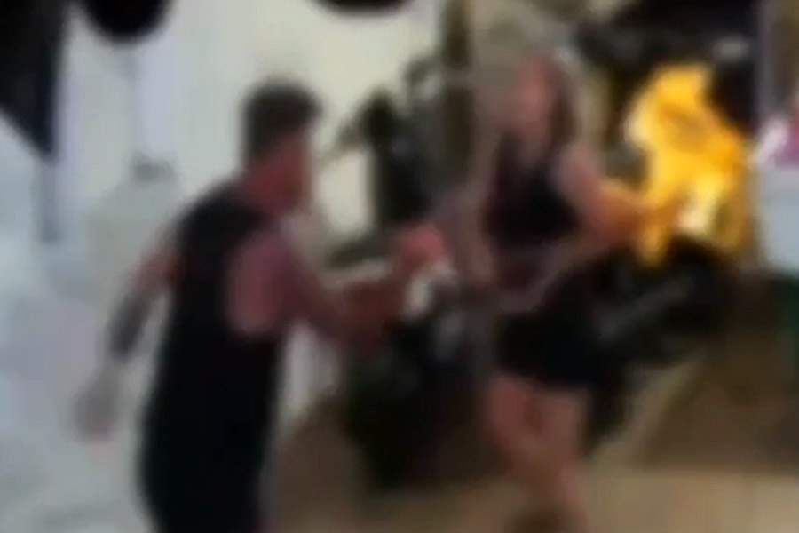 Homem agride mulher e enteado com facão em Mongaguá; VÍDEO