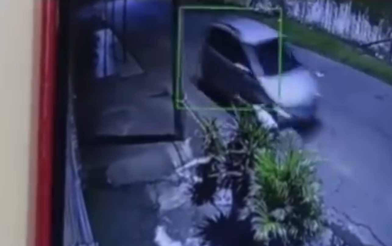 Ciclista é atropelado durante a madrugada e motorista foge em Guarujá; VÍDEO