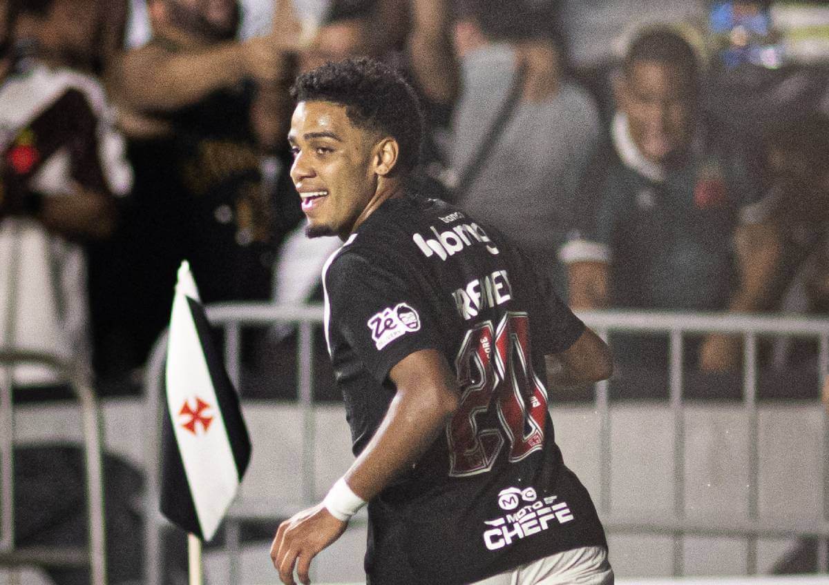 Vasco fica com dois a menos e leva virada do Audax Italiano