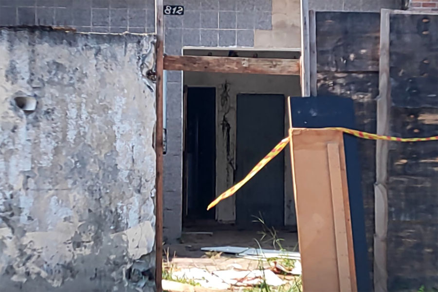 Homem é encontrado morto a tiros em Praia Grande; irmão baleado sobrevive aos disparos