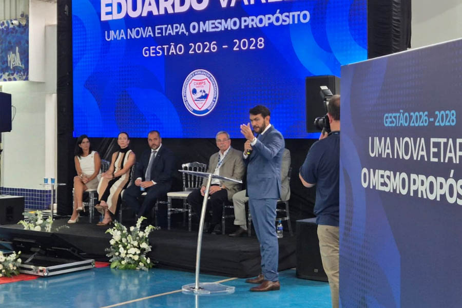 Caroline Teixeira toma posse como conselheira da nova diretoria do Camps Santos