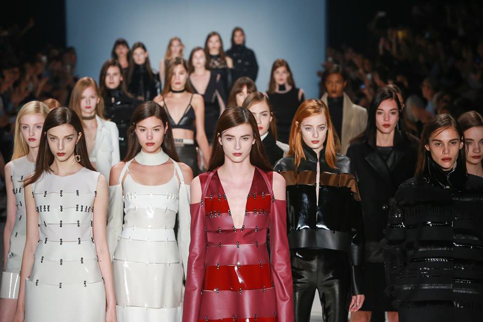 Rio volta a ter uma semana de moda depois de anos para atrair 'fashionistas' e turistas