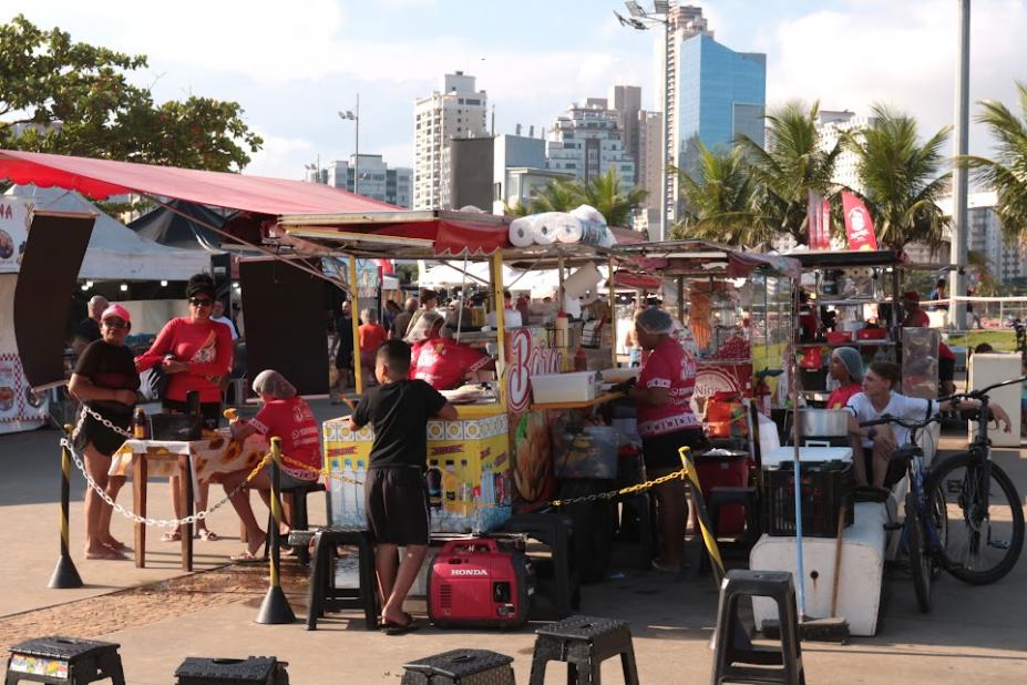 Rango de Rua movimenta o Novo Quebra-Mar  até segunda-feira