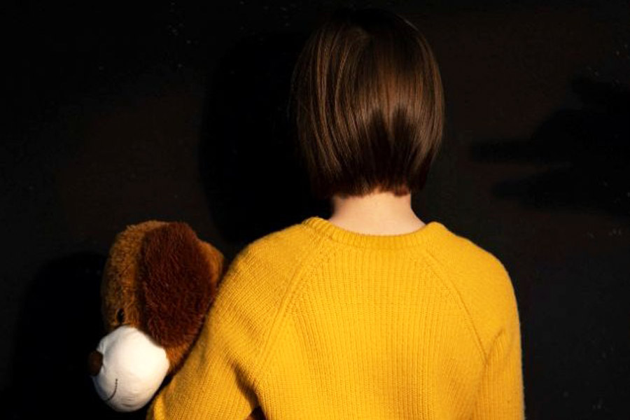 Padrasto absolvido por estuprar a enteada é condenado a 18 anos após recurso