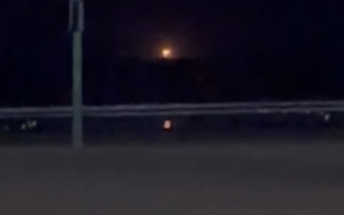 Navio com fortes refletores assusta moradores em Praia Grande e mobiliza bombeiros