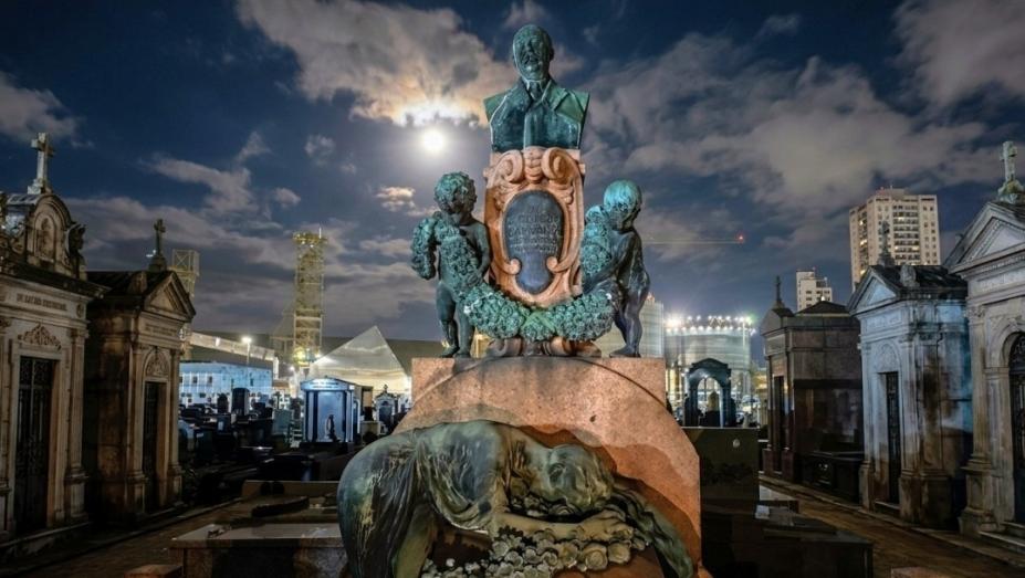 Tour em cemitério de Santos abre 150 vagas com inscrições nesta sexta