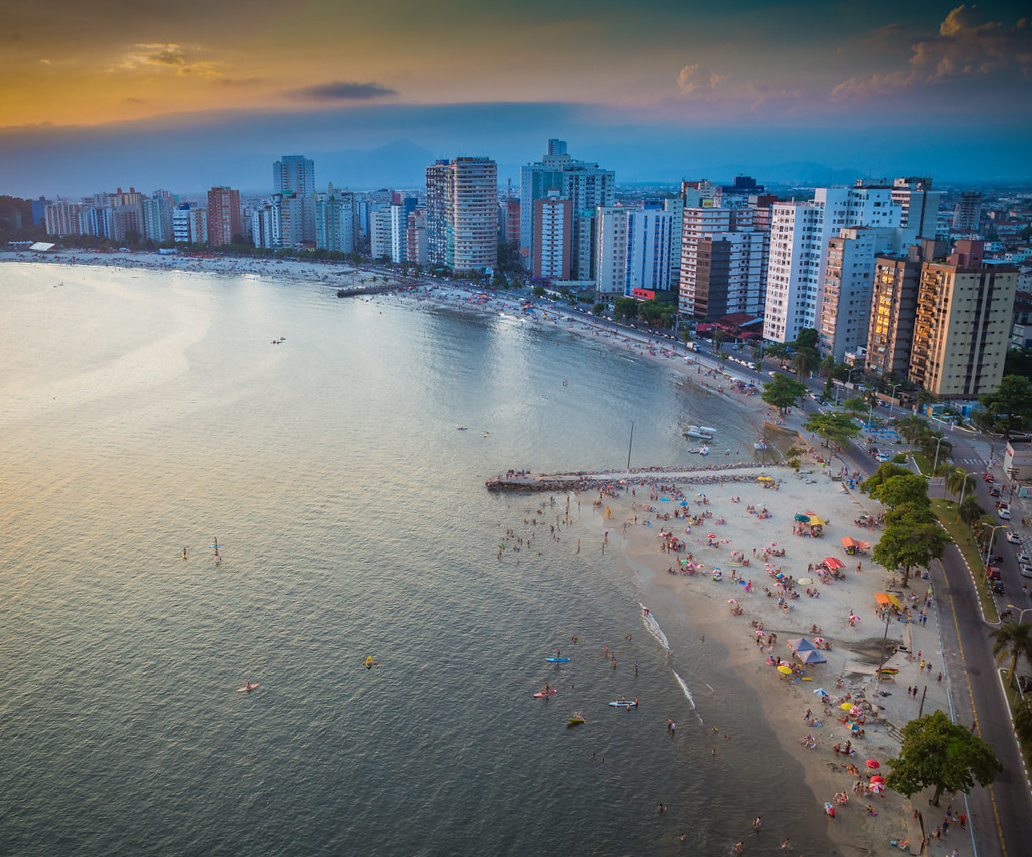 Nove praias de SP estão impróprias para banho às vésperas do feriado