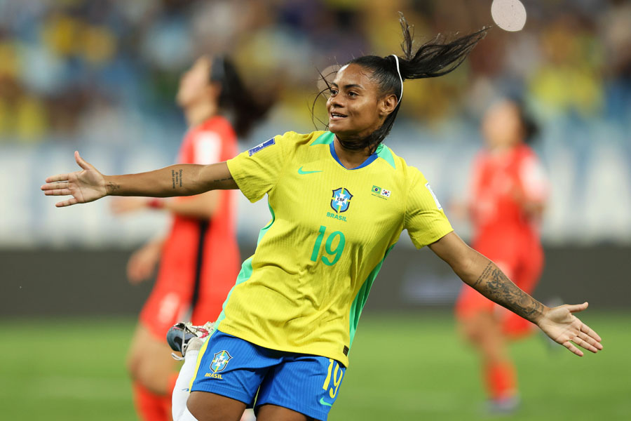 Seleção brasileira feminina goleia Coreia do Sul por 5 a 1 na estreia na Fifa Series