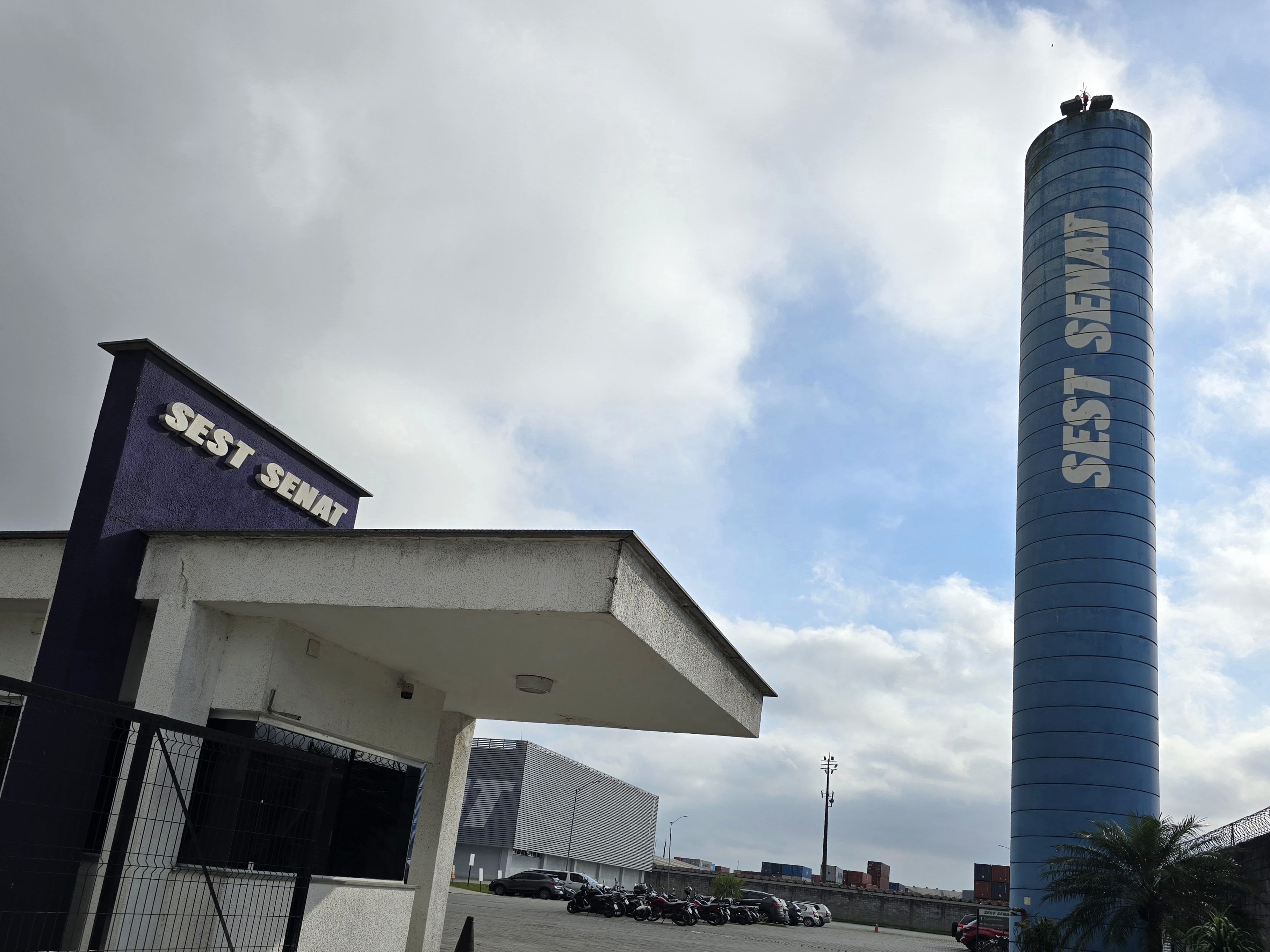 Programa Qualifica SP oferece 126 vagas para cursos profissionalizantes em Guarujá