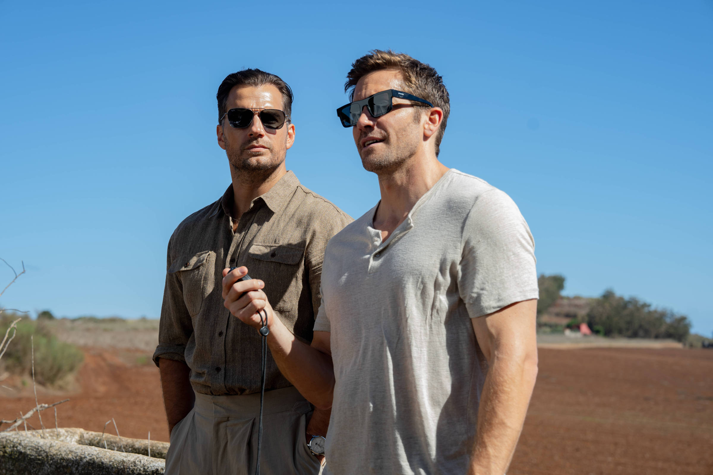 Filme com Henry Cavill e Jake Gyllenhaal estreia abaixo do esperado nos EUA