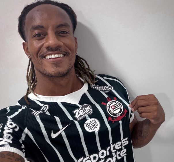 Carrillo conquista Diniz, 'fura fila' e ganha espaço no Corinthians