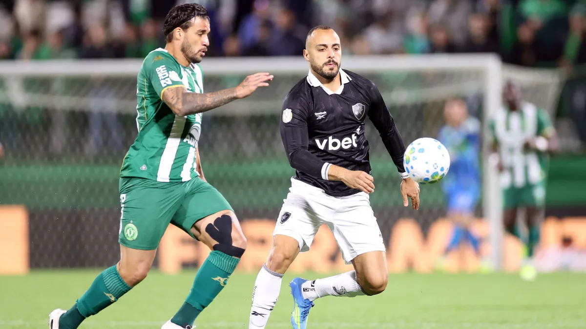 Chapecoense faz dois, segura pressão e elimina Botafogo da Copa do Brasil