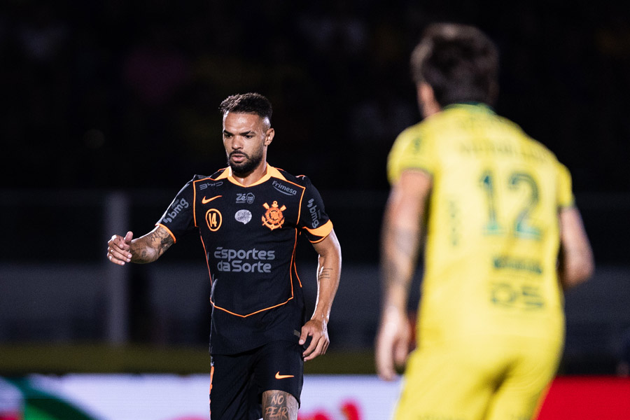 Mirassol vence o Corinthians, que perde a primeira com Diniz e volta ao Z4