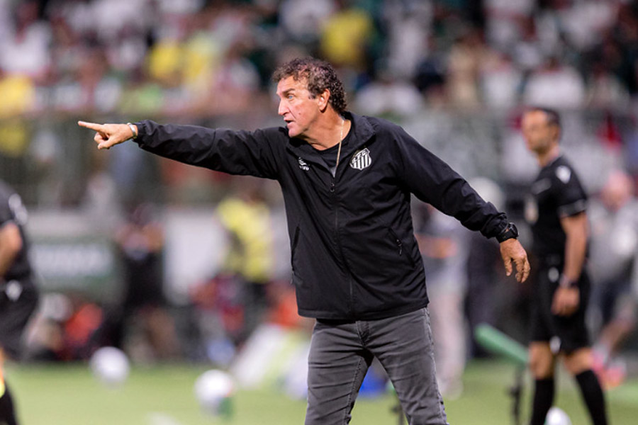 Cuca elogia atuação do Santos no clássico, mas faz alerta para voltar a vencer: 'Matar o jogo'