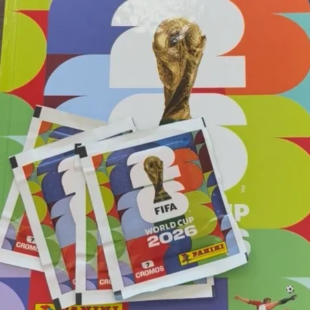 Álbum da Copa tem cinco nomes 'errados'; entenda