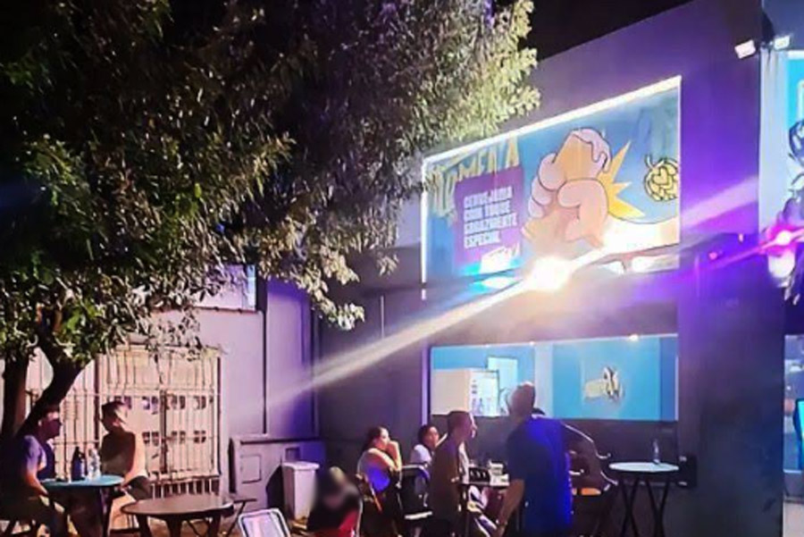 Cervejaria de Santos vai na contramão e transforma Dia dos Namorados em celebração à liberdade dos solteiros