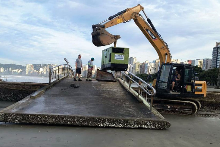 Passarela do canal 5, em Santos, é liberada provisoriamente