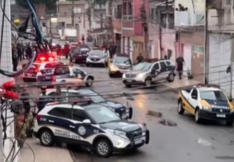Suspeitos atiram contra guardas durante busca por celular roubado em Guarujá