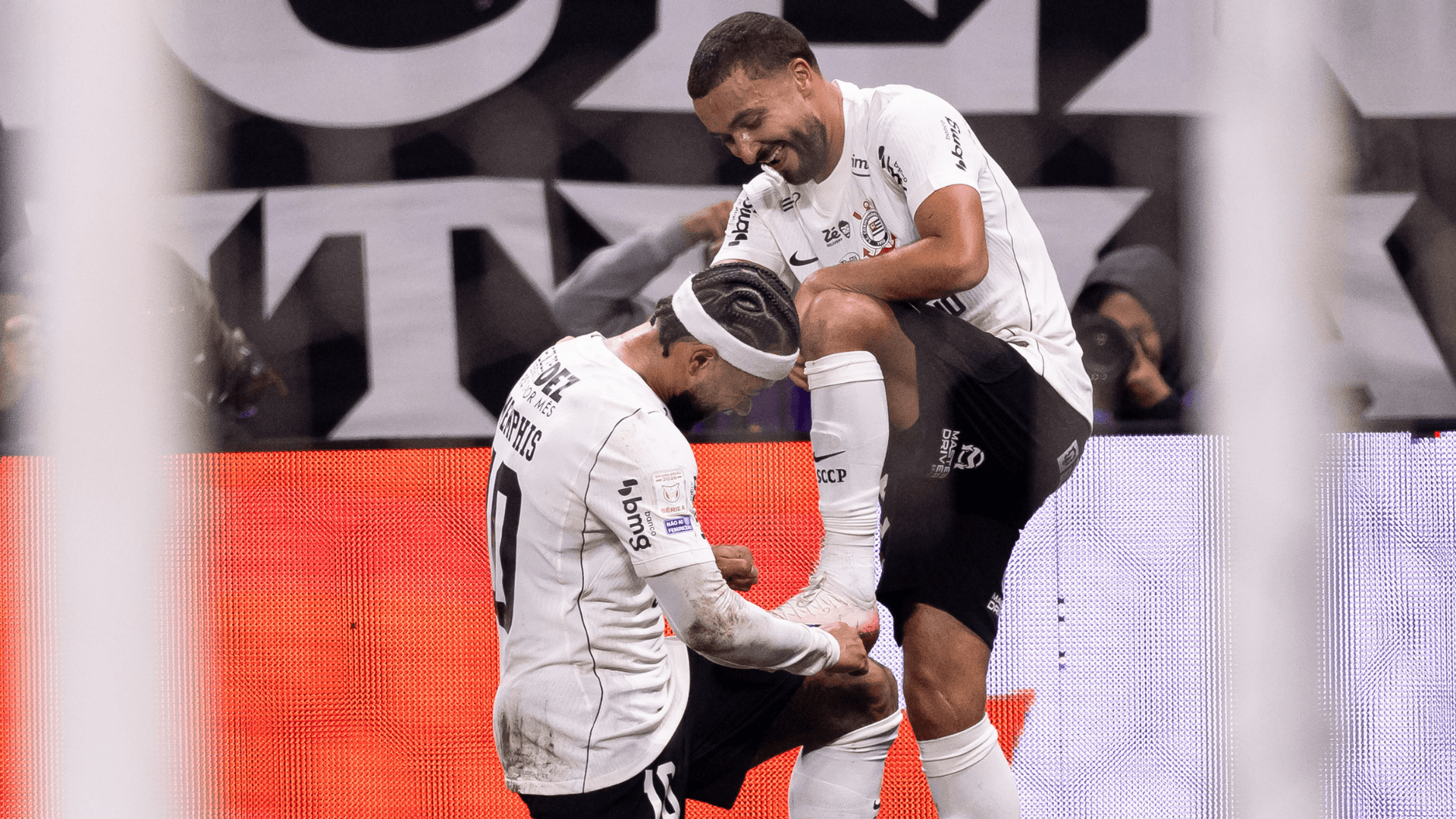 Zakaria vira trunfo surpresa no Corinthians e tem gol previsto por presidente