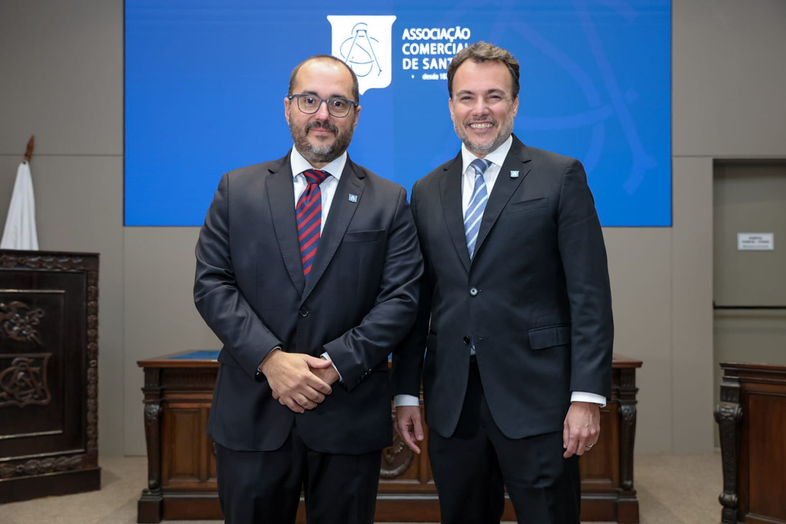 Elber Justo é eleito o novo presidente da Associação Comercial de Santos