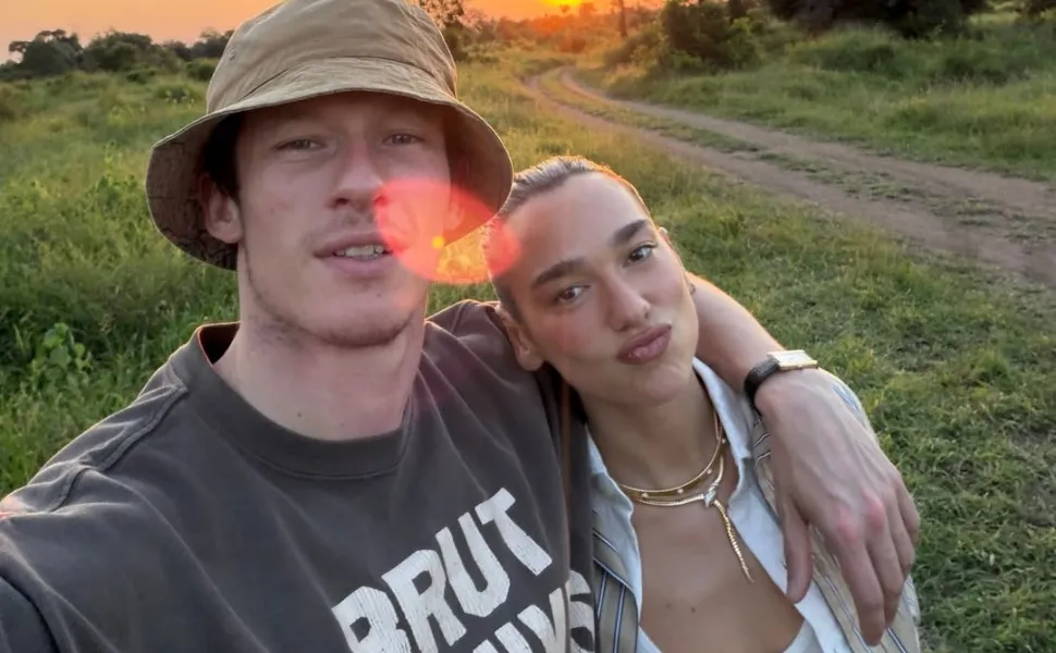 Moradores protestam contra casamento de Dua Lipa na Itália