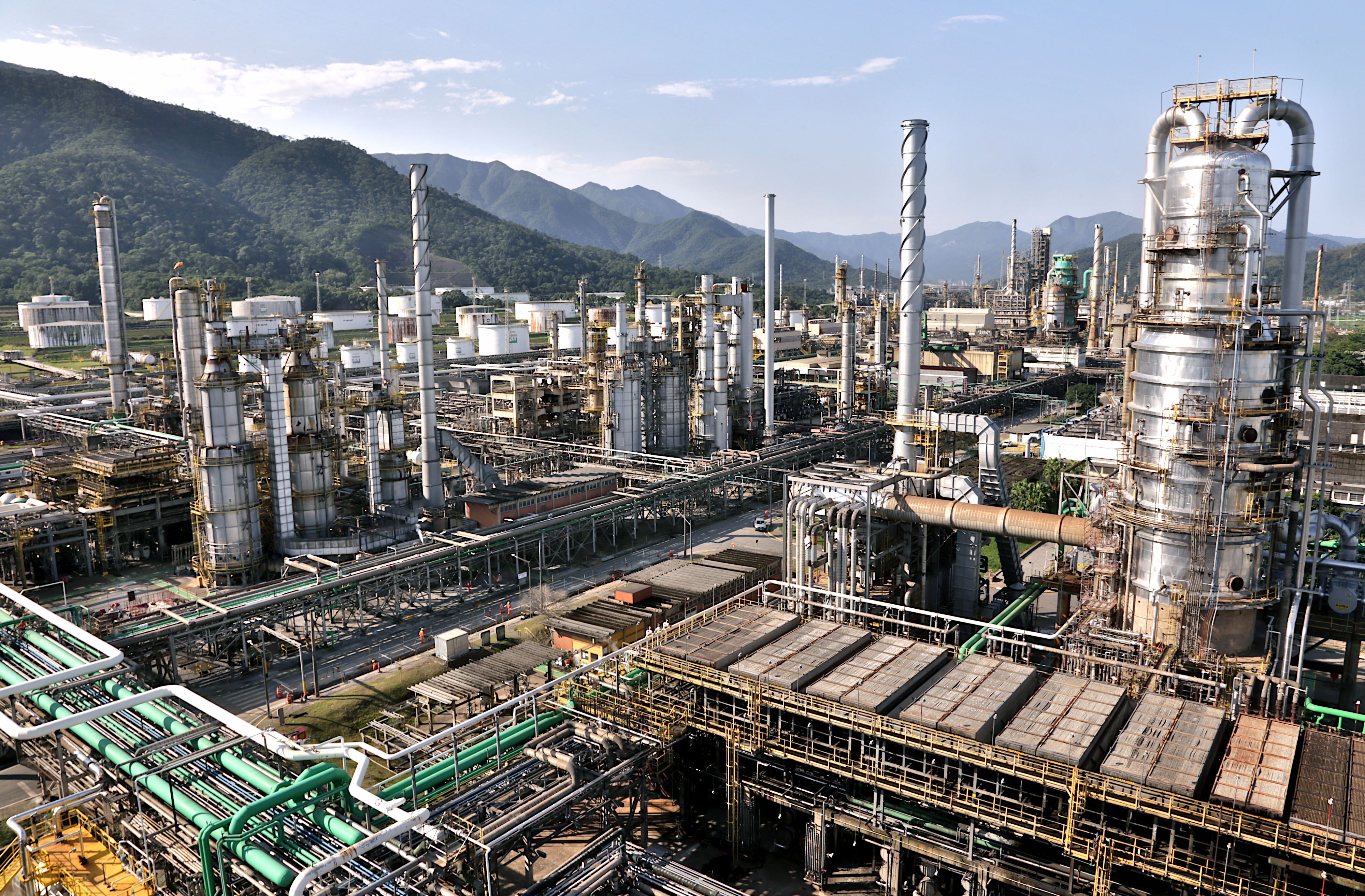 Petrobras aprova R$ 6 bi para produção de combustíveis renováveis em Cubatão