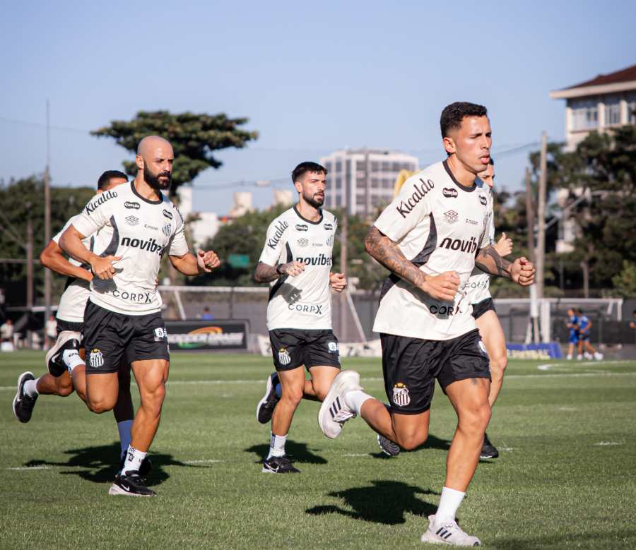 Santos se reapresenta, mas quatro jogadores ficam foram dos planos de Cuca