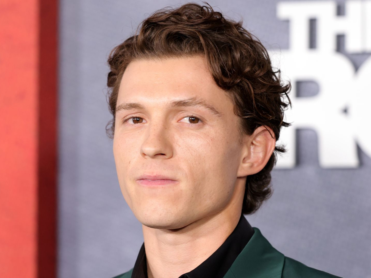 Tom Holland aponta estrela de 'Adolescência' como possível sucessor do Homem-Aranha