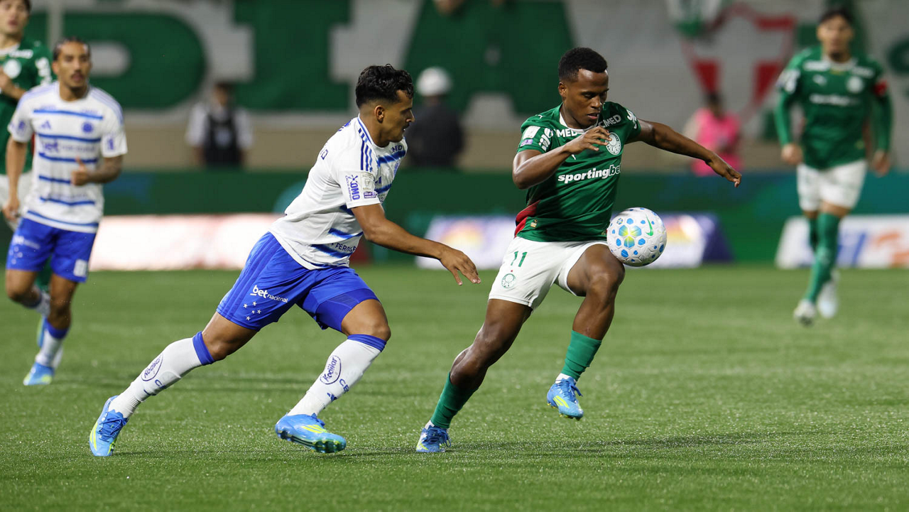 Brasileirão retorna da pausa e já reserva duelos decisivos entre os líderes