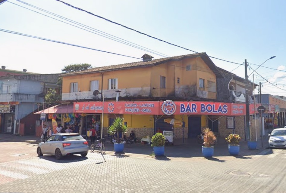 Mulher é encontrada desacordada e morre após parada cardiorrespiratória em bar de Mongaguá