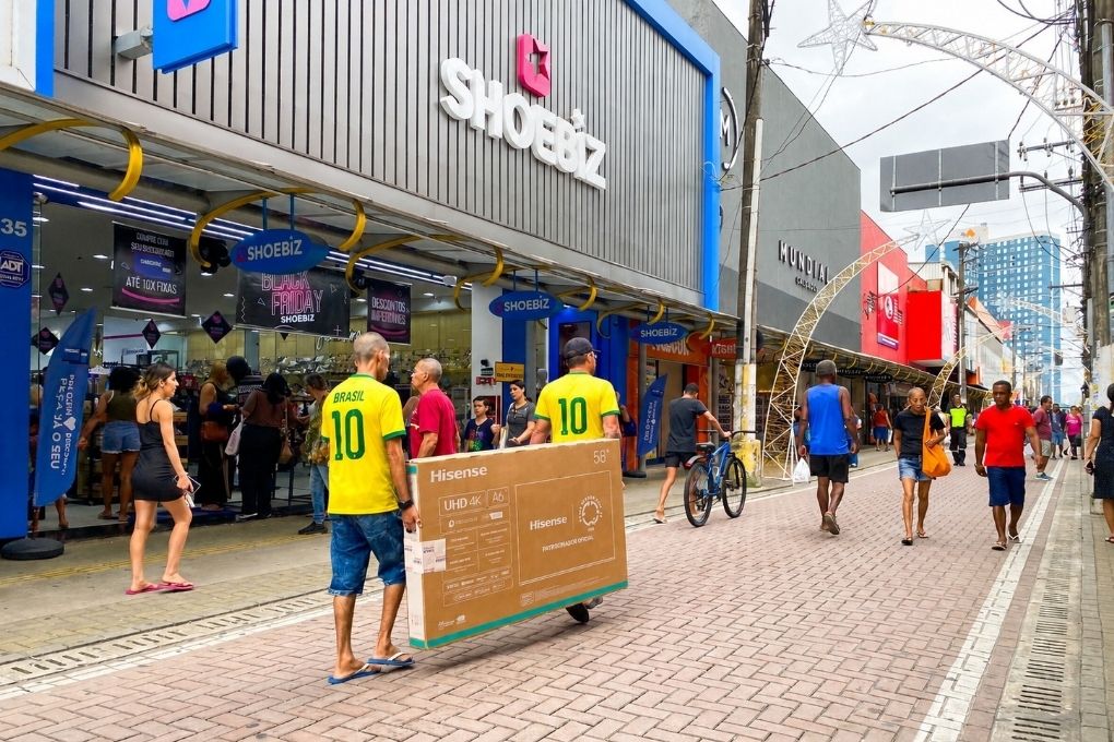 Copa do Mundo aquece comércio de São Vicente com expectativa de 50% de aumento em eletrônicos