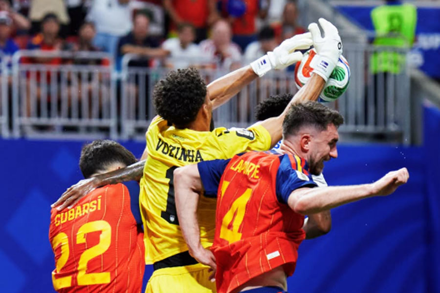 Goleiro Vozinha e 'ferrolho' de Cabo Verde seguram o 0 a 0 contra favorita Espanha