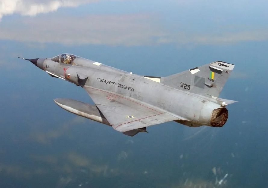 40 anos da noite em que caças da Força Aérea perseguiram 21 óvnis avistados no litoral de SP
