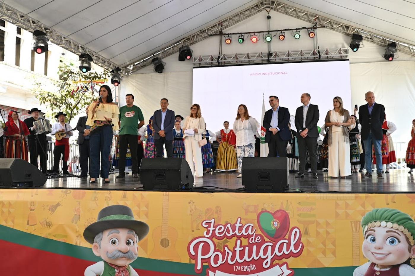 Santos recebe ministra da Saúde e embaixadora de Portugal durante evento