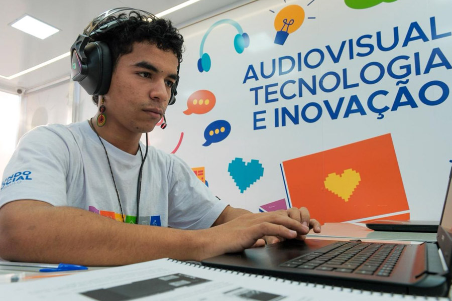 Cursos profissionalizantes gratuitos estão com últimas vagas em São Vicente