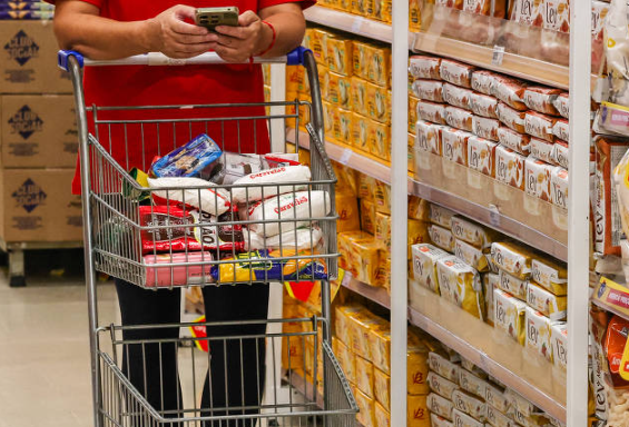 Inflação é a maior para maio em 5 anos e ultrapassa teto da meta em 12 meses