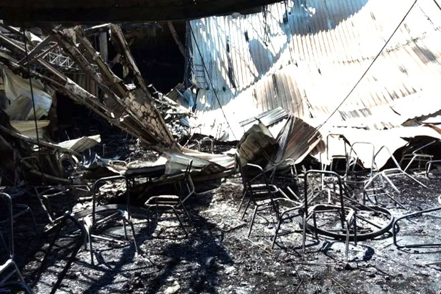 Resort perde cobertura de seguro por incêndio após usar pirotecnia em show