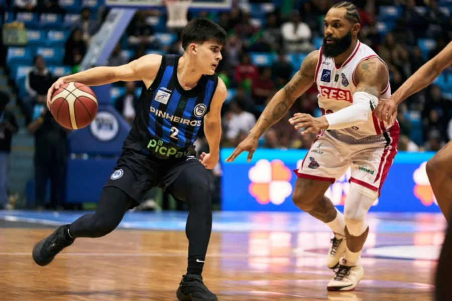 Pinheiros reage no último quarto e leva final do NBB para o jogo 4