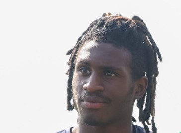 Palmeiras encaminha contratação de meia português que estava na Inglaterra