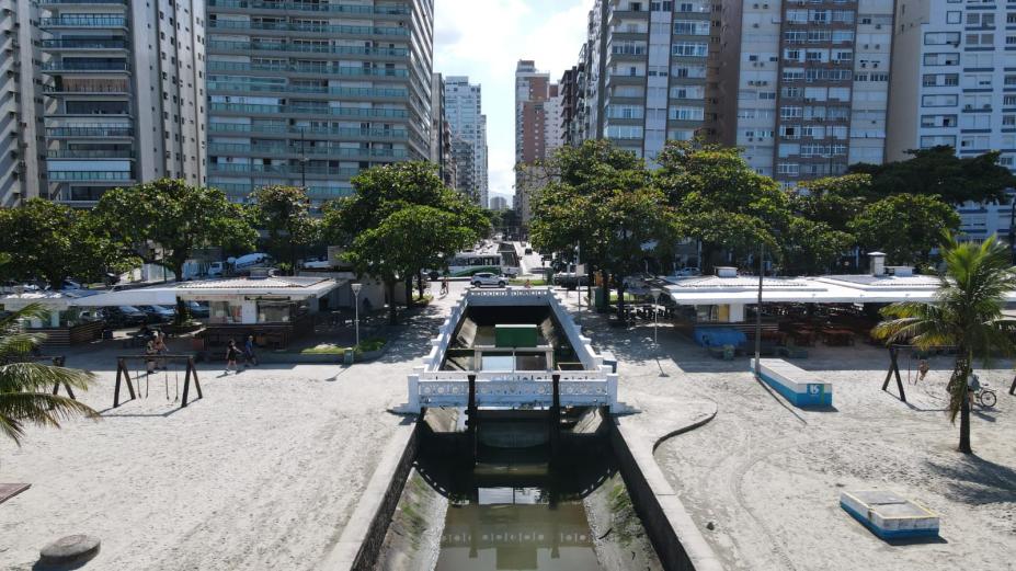 Reunião discute andamento do projeto para prédios tortos de Santos