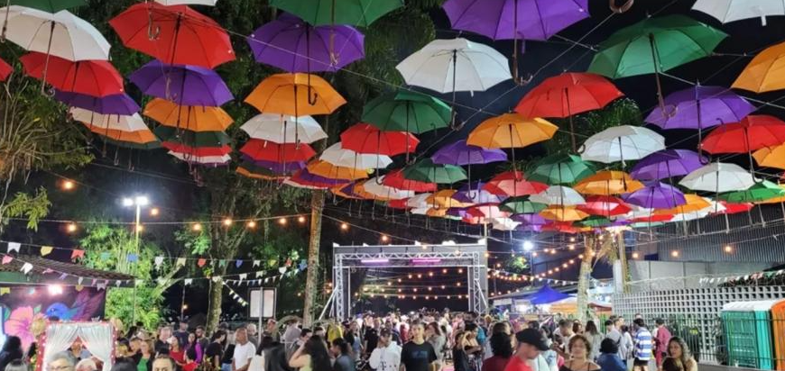 Tradicional quermesse de morro de Santos vai contar música, comida típica, quadrilha e telão para assistir o Brasil na Copa