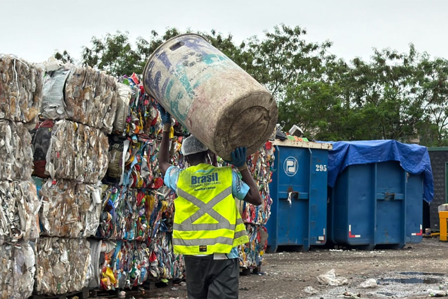 São Vicente recicla mais de 600 toneladas de resíduos nos primeiros meses de 2026