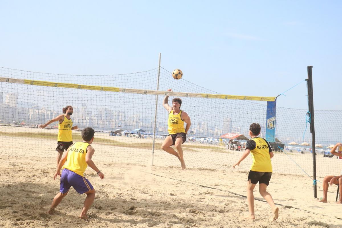 Jogos de Praia de Santos reúnem 440 atletas no Novo Quebra-Mar. Veja os resultados
