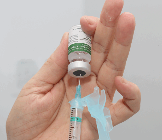 Quais são as mortes que podem estar ligadas à vacina da dengue? Veja perguntas e respostas