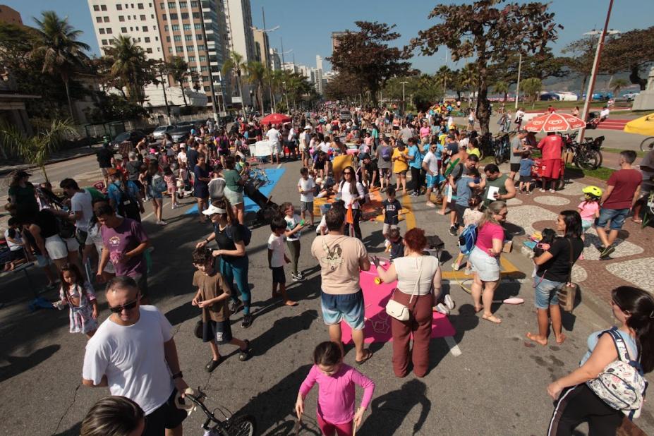 'Vem pra Orla' retorna neste mês e avenida da praia de Santos será fechada aos domingos